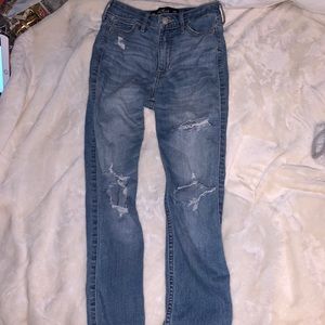 00R Hollister high wasted skinny jeans